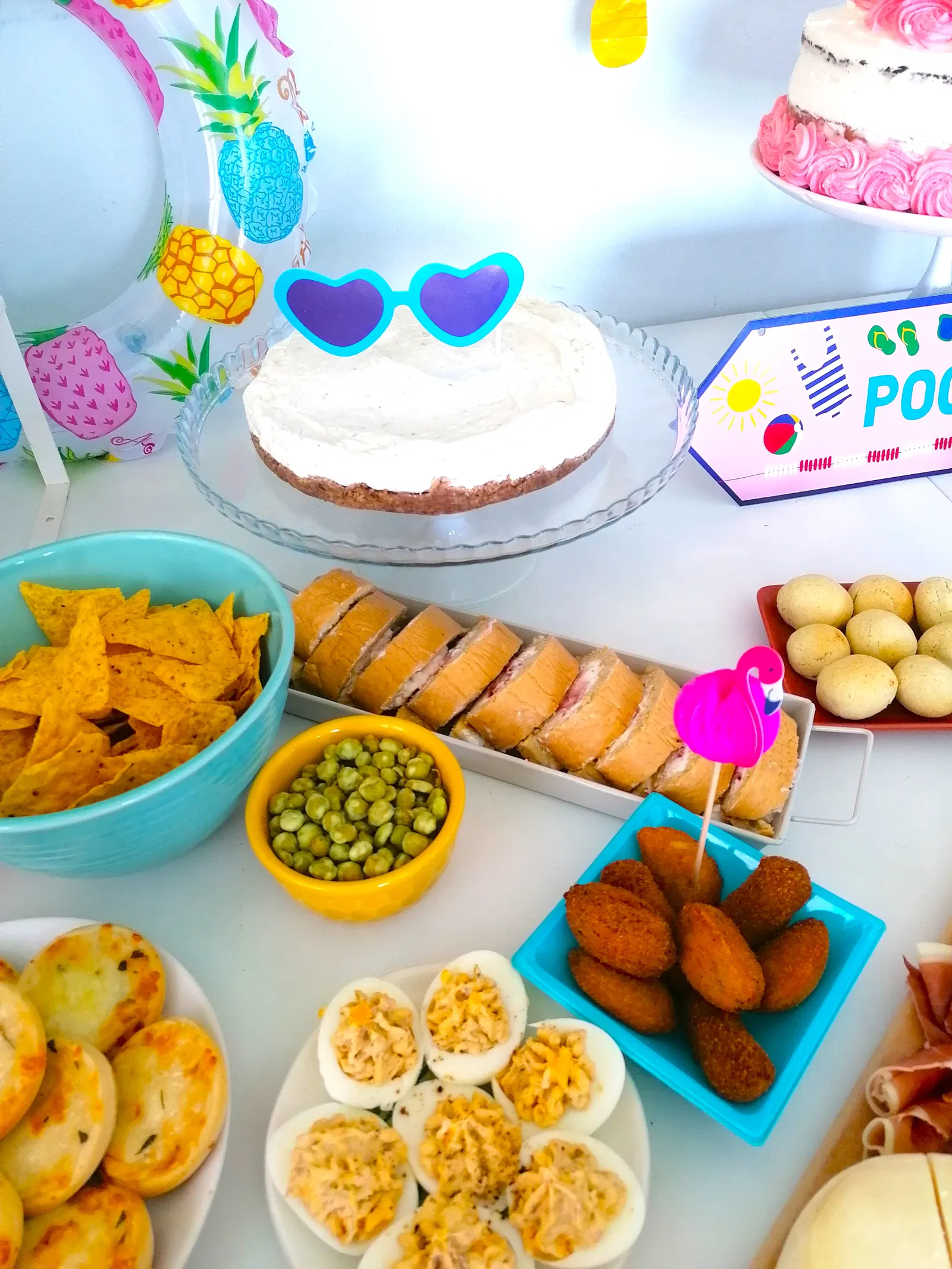 85c430a4-61f3-49d9-b250-6e72e8b7ab7f mesa aniversário