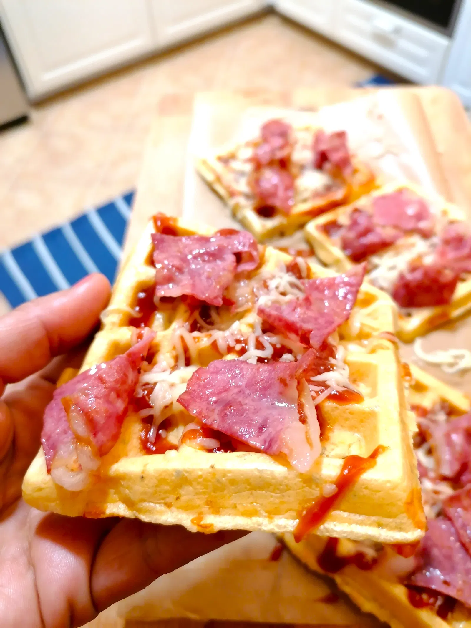 Receita invulgar de pizza em forma de waffle sem glúten 1 Receita invulgar de pizza em forma de waffle sem glúten