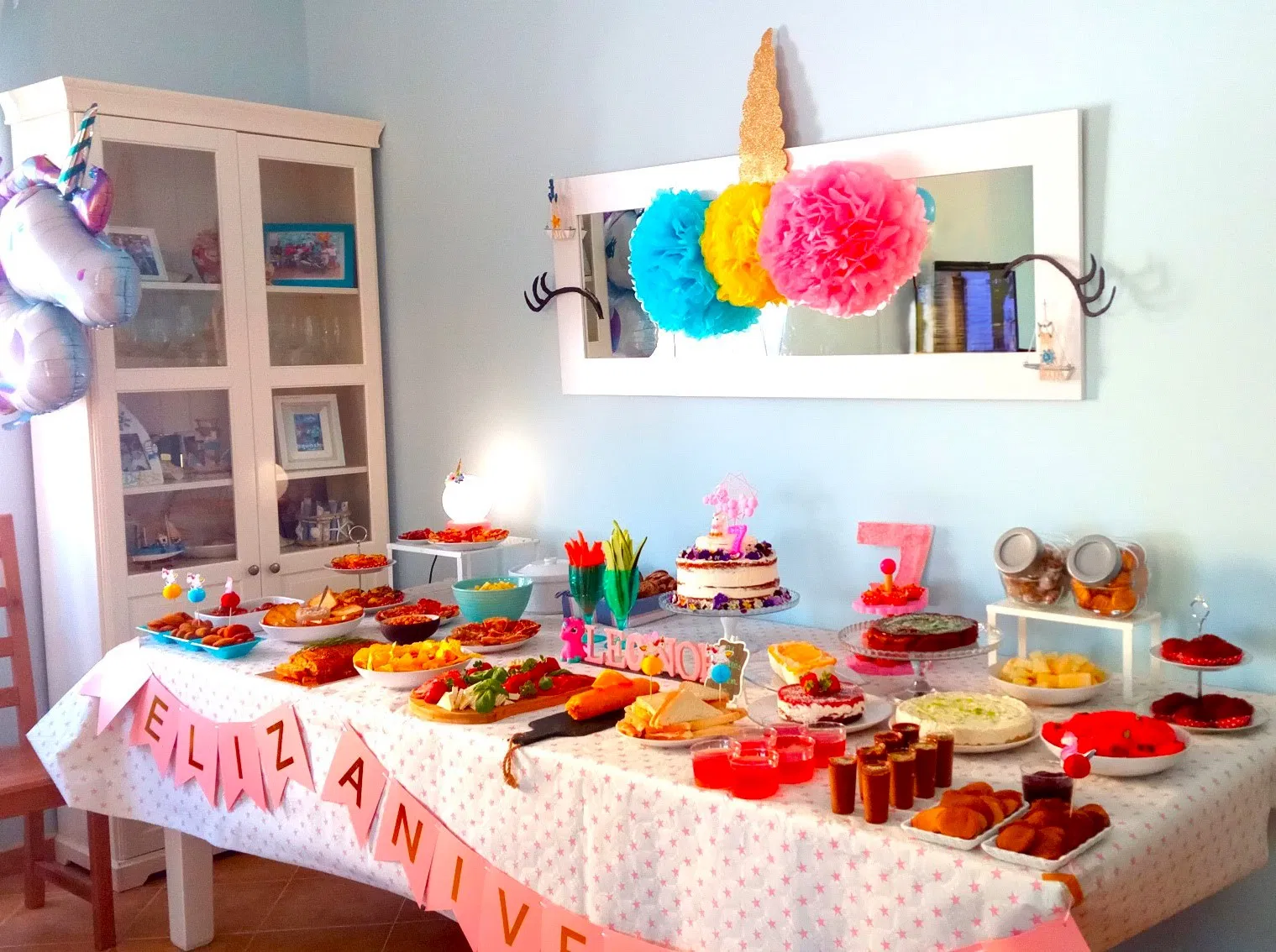 Festa de aniversário infantil em casa - Tema Unicórnio
